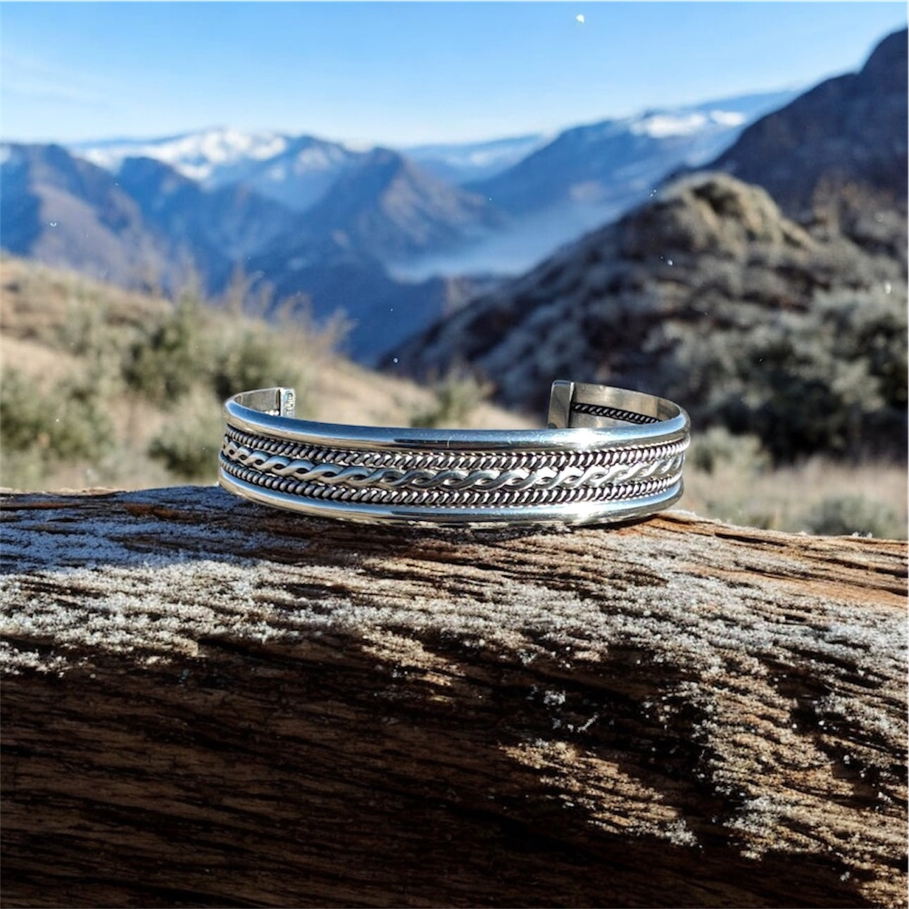 Vintage Elaine Tahe Navajo sterling silver solid rope cuff