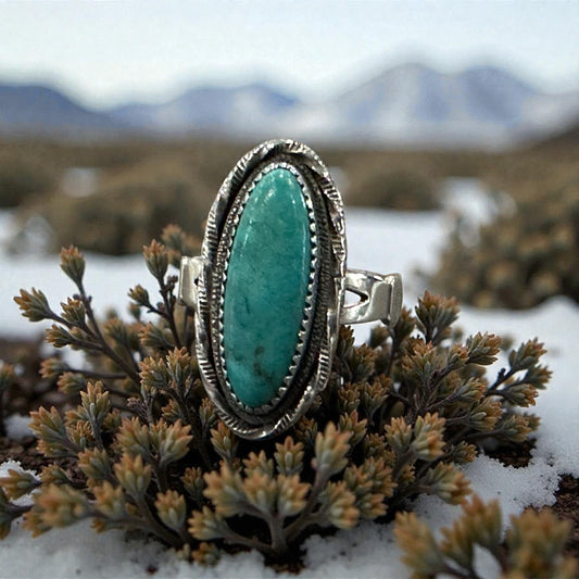 High Desert Vintage Sterling Silver and Turquoise Ring |Size 5.5